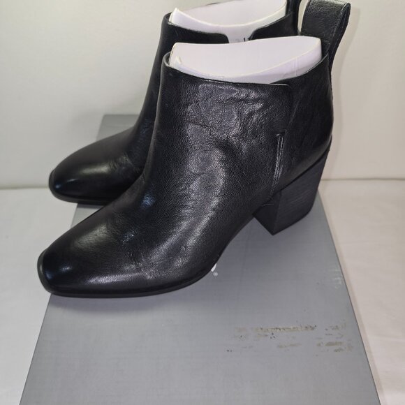 Vionic Lyssa Leather Booties in Black, Women's US Size 7 - Picture 4 of 7